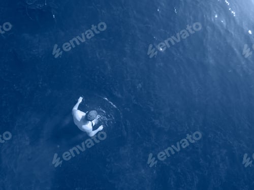 Preview: Aerial Top View Of Summer Resort Heaven Beach On The Sea Background , Color Of The 2020 Year Trend