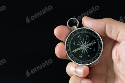 Preview: Compass in hand