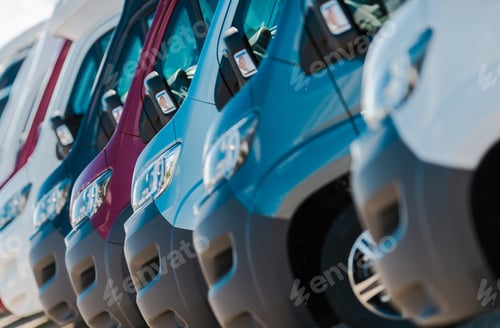 Preview: Commercial Cargo Vans Sale