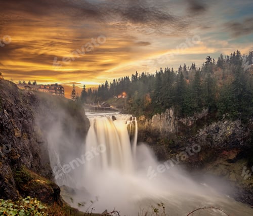 Preview: Snoqualmie Falls at sunset in Washington State