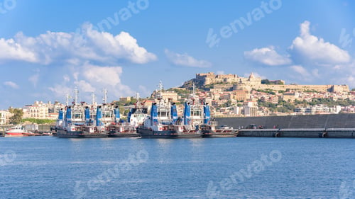 Preview: Tugs in the port of Milazzo