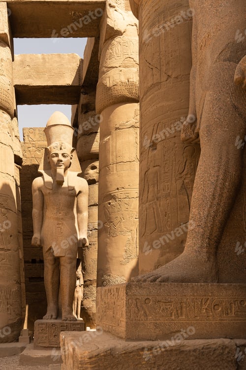 Preview: Statue of a pharaoh in a temple in Egypt