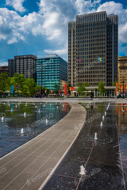 Preview: Fountains And Buildings At Dilworth Park, In Philadelphia, Pennsylvania.