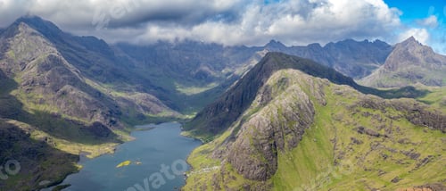 Preview: Views from Sgurr na stri peak in Skye island, Scotland
