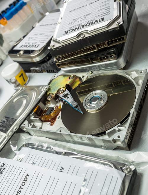 Preview: Hard drives in crime lab, concept image