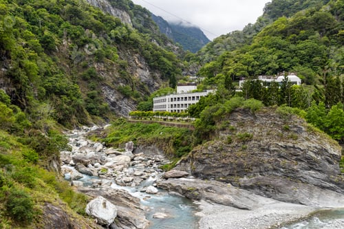 Preview: Liwu river gorge and high mountain cliff face in taroko national park
