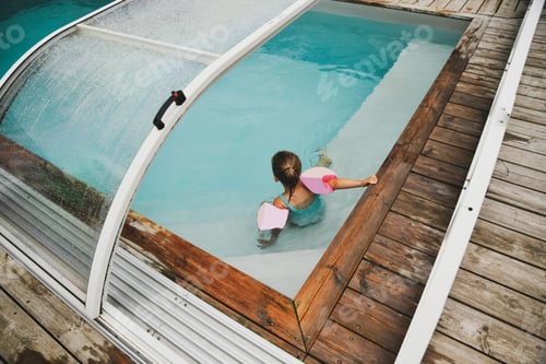 Preview: Girl in a pool