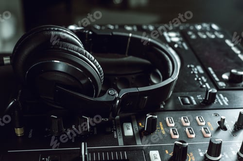 Preview: Dj equipment