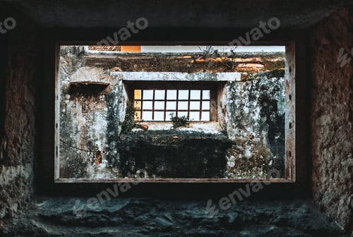 Preview: Antique ruins, view from window hole
