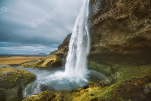 Preview: Icelandic waterfalls and wonders