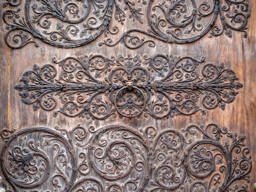 Preview: Main entrance door of Notre dame de Paris