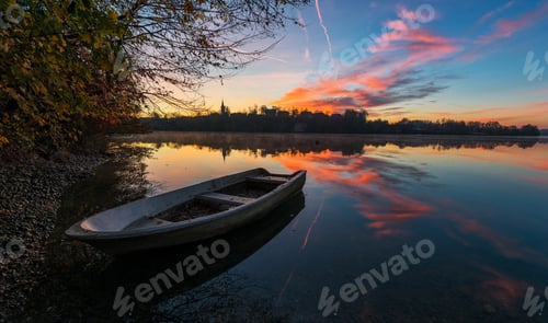 Preview: Boat by the lake