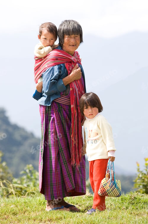 Preview: Portrait of Bhutanese woman and two children on hill, Timpu, Bhutan