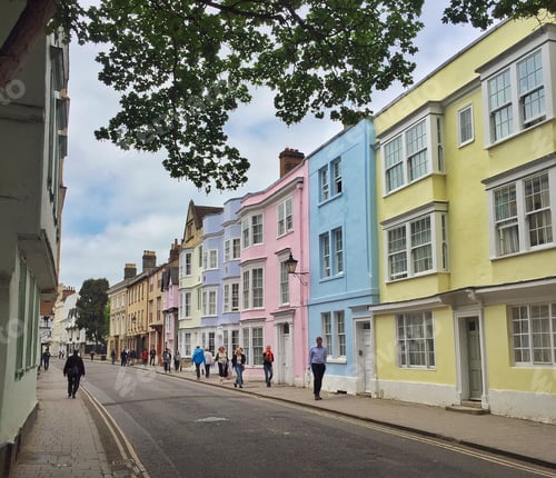 Preview: Pastel colours in Oxford