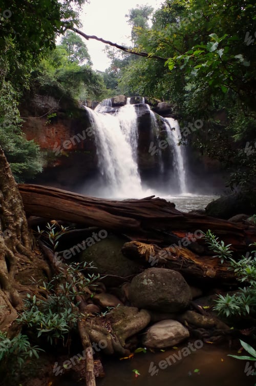 Preview: A beautiful waterfall