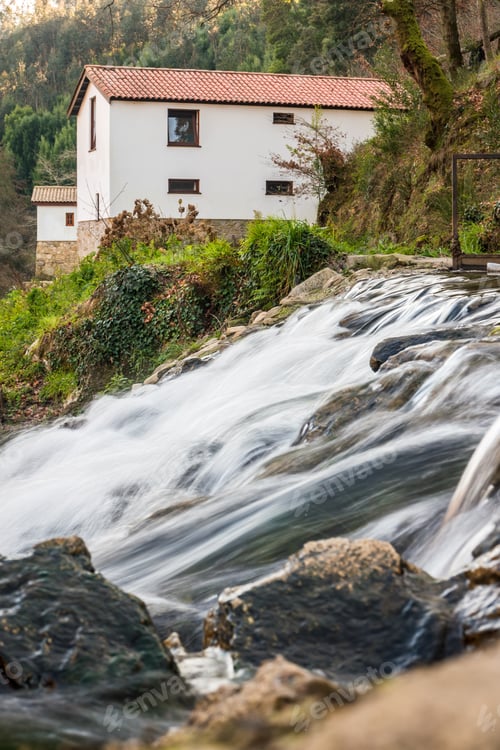 Preview: River stream in Portugal