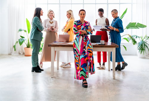 Preview: Group of businesswomen meeting in the office