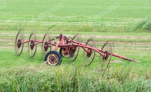 Preview: Old agricultural machinery