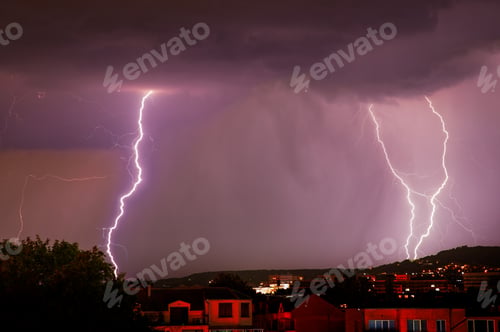 Preview: powerful flashes