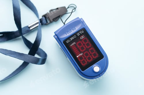 Preview: Pulse oximeter on blue background