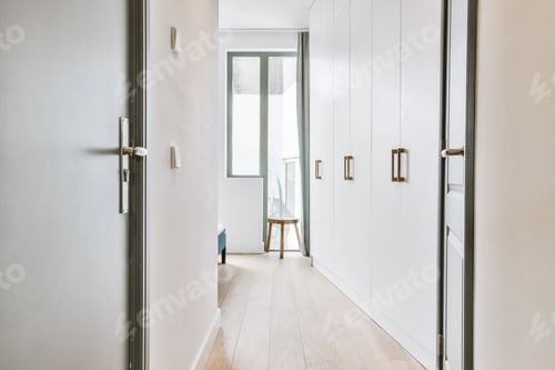 Preview: Empty corridor design