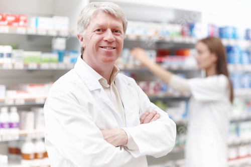 Preview: Pharmacist with female assistant