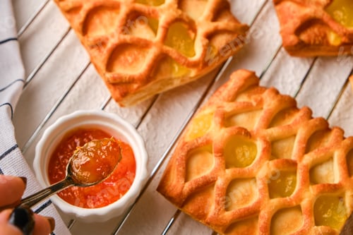 Preview: puff pastry mini pies with with pear and lime jam