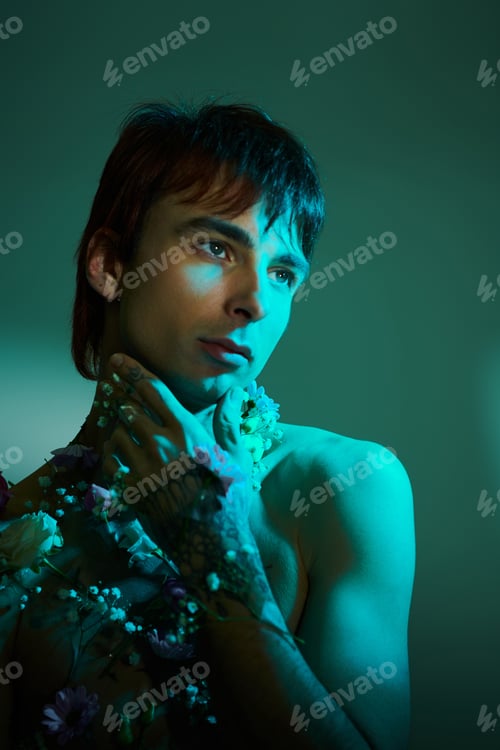 Preview: The floral wanderer