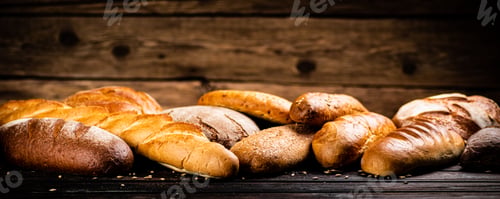 Preview: Different types of fresh crispy bread.