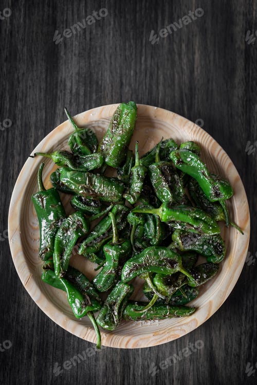 Preview: pimientos padron grilled spanish green chilli peppers tapas snack
