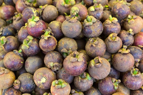 Preview: Mangosteen on the market