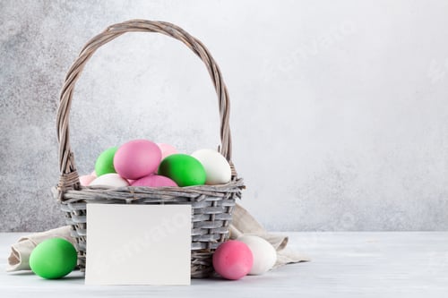 Preview: Easter eggs in basket