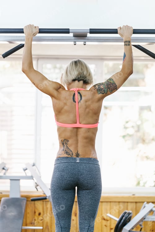 Preview: Woman Working out in the Gym