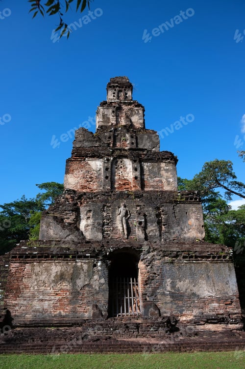 Preview: Ruins of Satmahal Prasada in Polonnaruwa, Sri Lanka