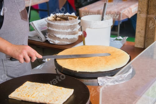 Preview: Cooking a Crepe in the kitchen