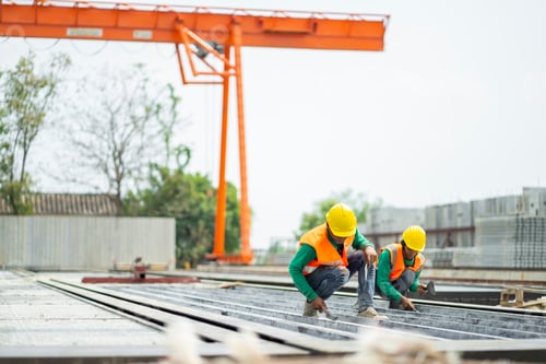 Preview: Male engineers are inspecting and controlling the work of the employees