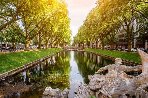Preview: Water canal in Dusseldorf city