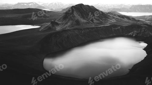 Preview: Icelandic volcanic crater