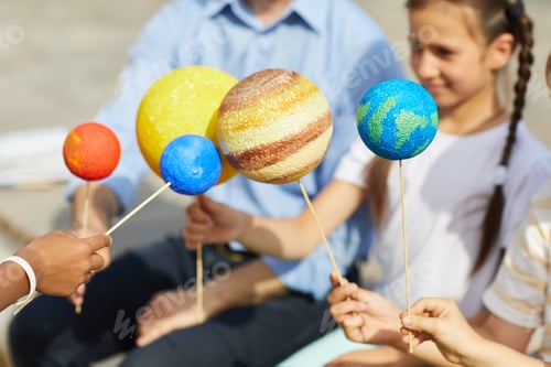 Preview: Astronomy Presentation in Outdoor Lesson Close Up