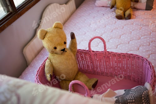 Preview: Teddy on a bed