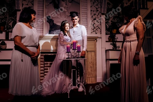 Preview: transfer of wedding fire with the help of candles from mothers