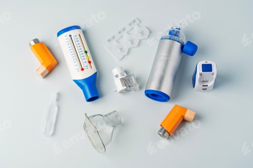Preview: Inhalers, peak flow meter, plastic ampoules, nebulizer components, and metal spacer