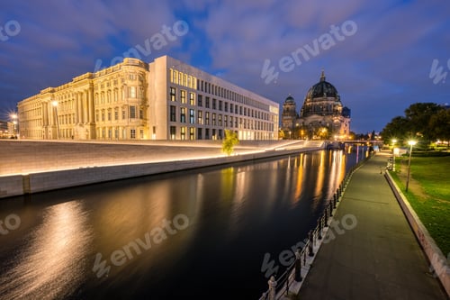 Preview: The Berlin Cathedral and the rebuilt City Palace at dawn