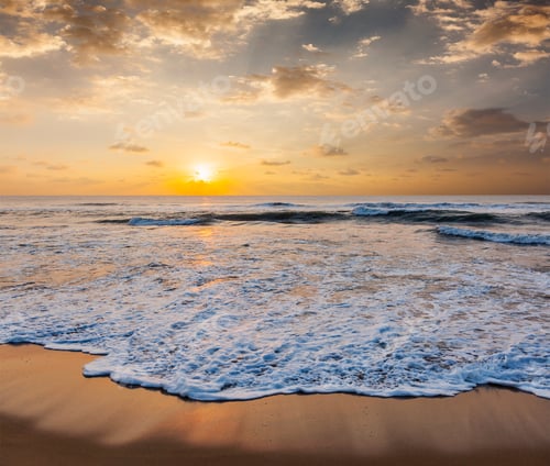 Preview: Sunrise on beach