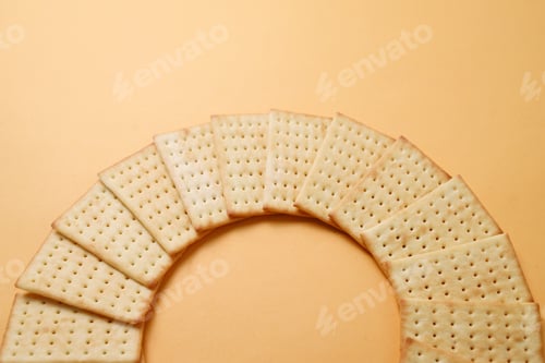 Preview: Crispy Crackers Background