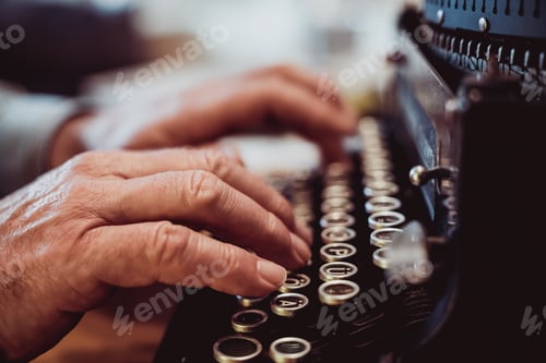 Preview: Crop hands using typewriter
