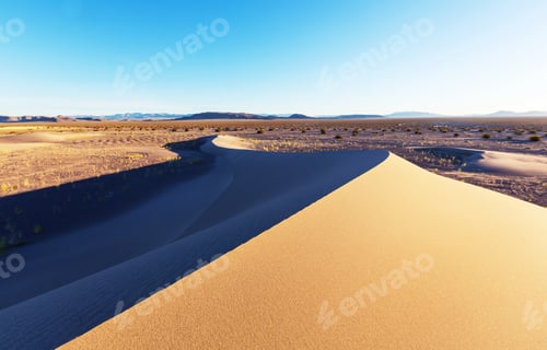 Preview: Sand dunes in California