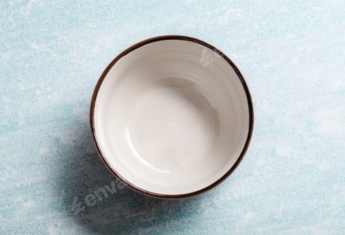 Preview: Clean bowl top view and copy space
