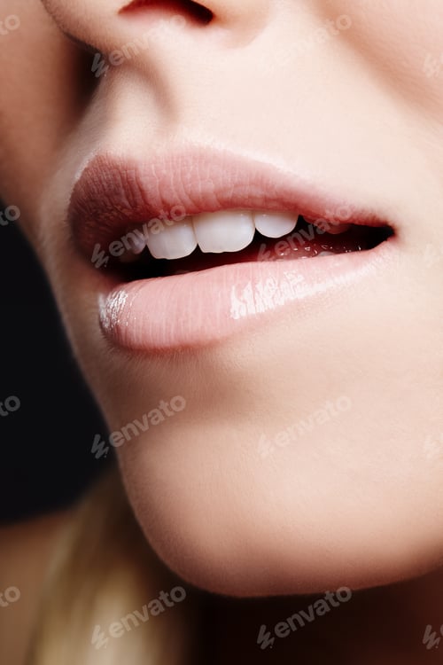 Preview: Lips of seduction