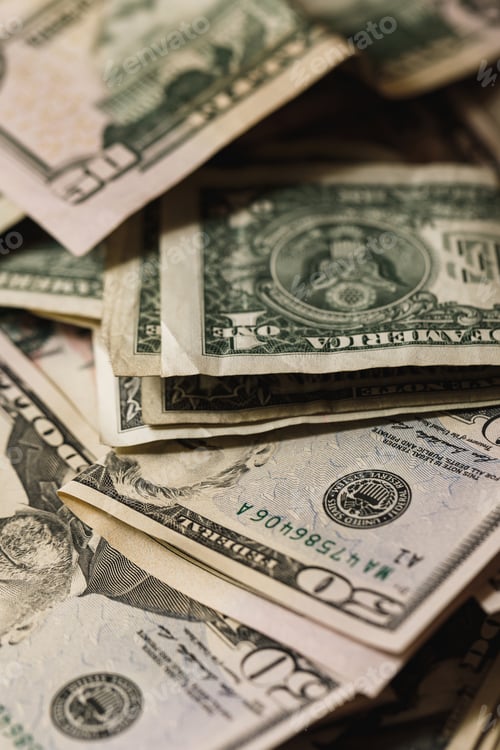Preview: Close-up of the different US dollar bills.